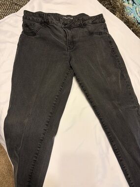 Maurices Charcoal Gray Skinny Jeans